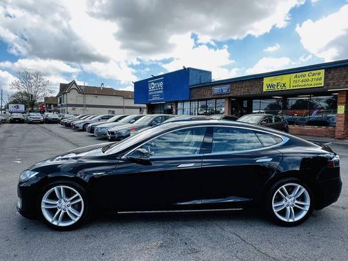 2015 Tesla Model S 85D