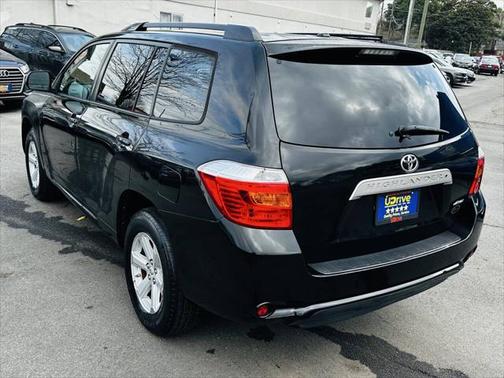 2010 Toyota Highlander SE