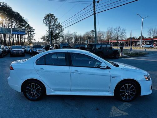 2017 Mitsubishi Lancer SE