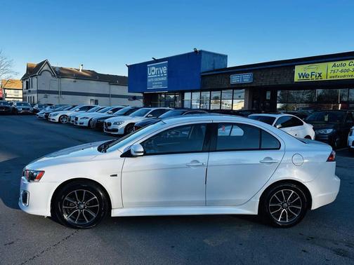 2017 Mitsubishi Lancer SE