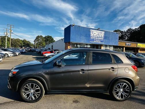 Quartz Brown Metallic 2018 Mitsubishi Outlander Sport 2.4 SE