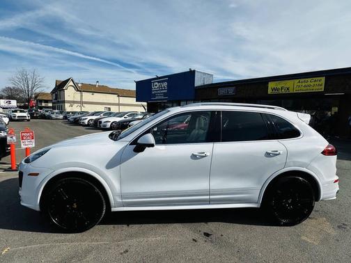 2015 Porsche Cayenne Turbo