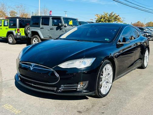2014 Tesla Model S 85