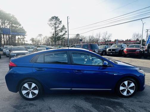 2019 Hyundai IONIQ Plug-In Hybrid Base