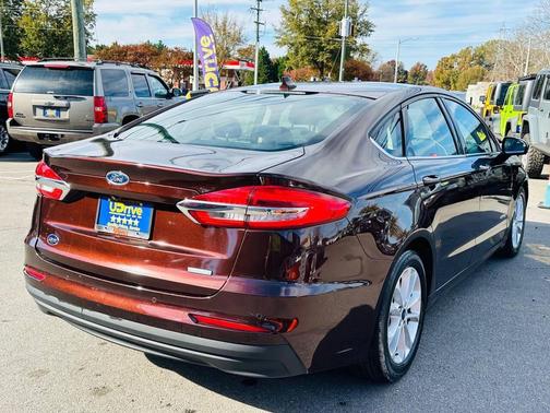 2019 Ford Fusion Hybrid SE