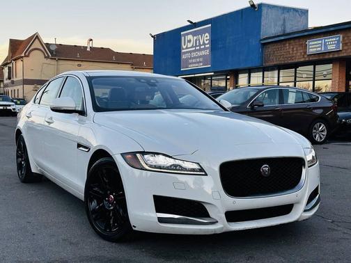 2017 Jaguar XF 35t Premium