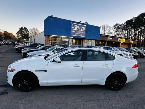 2017 Jaguar XF 35t Premium