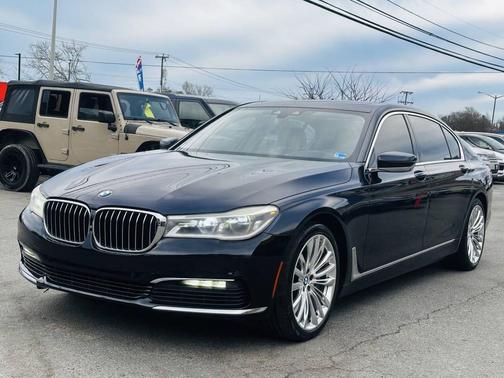 Imperial Blue Metallic 2016 BMW 750 I
