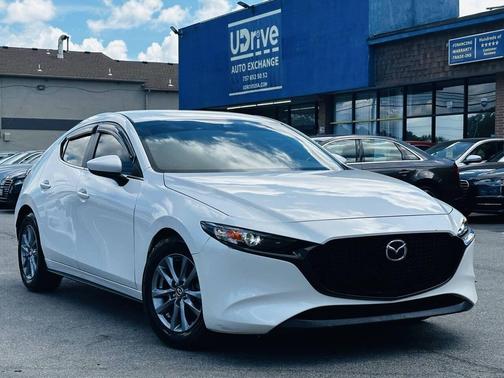 Snowflake White Pearl Mica 2021 Mazda Mazda3 FWD