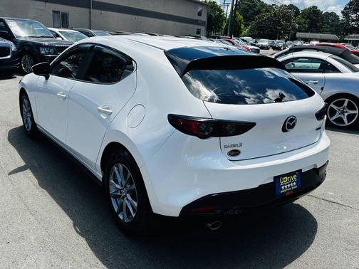Snowflake White Pearl Mica 2021 Mazda Mazda3 FWD