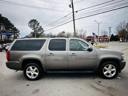 2011 Chevrolet Suburban 1500 LT