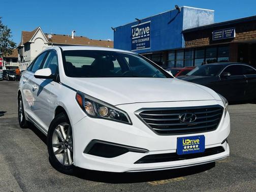 2016 Hyundai SONATA SE