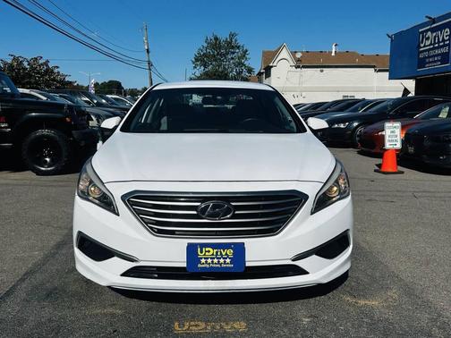 2016 Hyundai SONATA SE