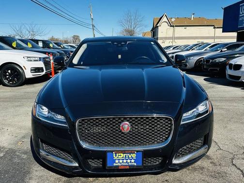2016 Jaguar XF 35t Prestige