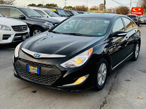 2014 Hyundai SONATA Hybrid Base