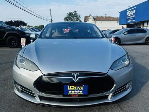 2015 Tesla Model S 70D