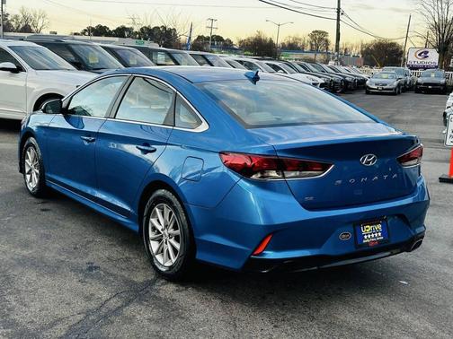 2018 Hyundai SONATA SE