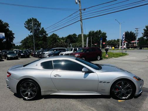 2012 Maserati GranTurismo S Auto