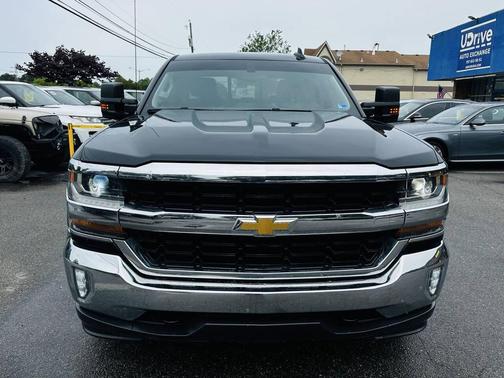 Black 2018 Chevrolet Silverado 1500 1LT