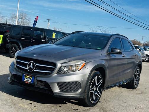 2017 Mercedes-Benz GLA 250 Base