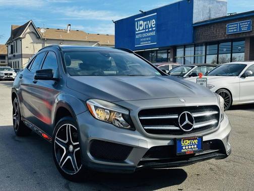 2017 Mercedes-Benz GLA 250 Base
