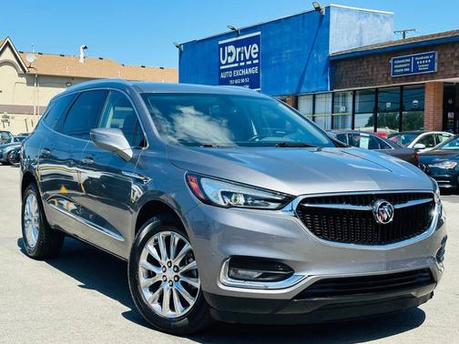 Quicksilver Metallic 2018 Buick Enclave Essence