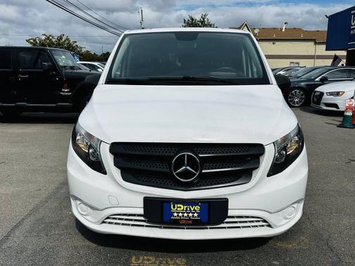 2018 Mercedes-Benz Metris Base