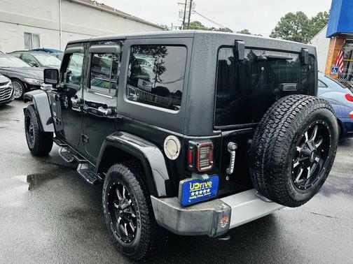 2011 Jeep Wrangler Unlimited Sahara