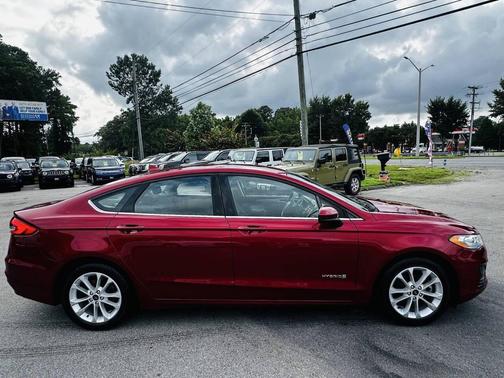 2019 Ford Fusion Hybrid SE