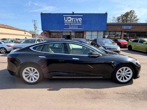 2017 Tesla Model S 90D