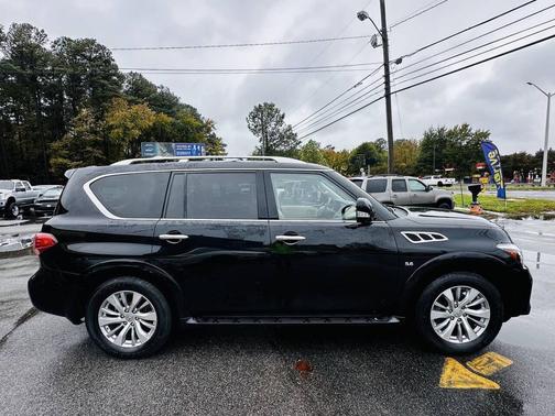 2017 INFINITI QX80 Base