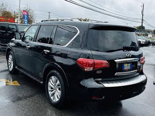 2017 INFINITI QX80 Base