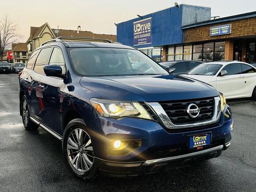 2017 Nissan Pathfinder SL