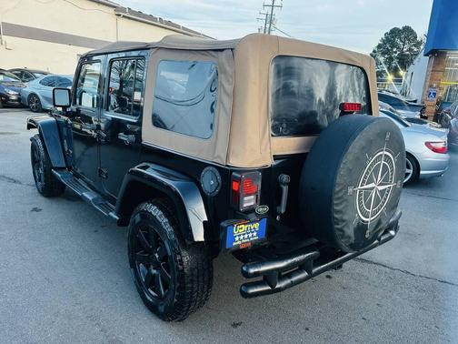 2012 Jeep Wrangler Unlimited Sahara