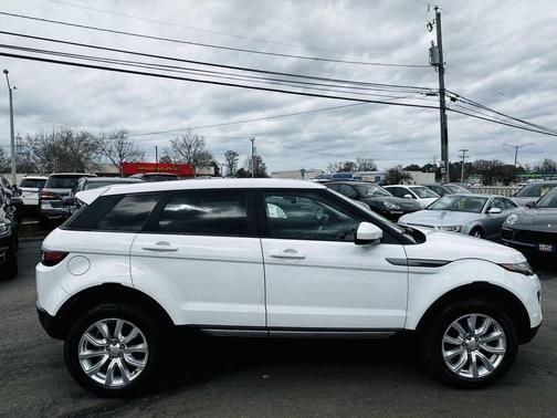 2017 Land Rover Range Rover Evoque SE