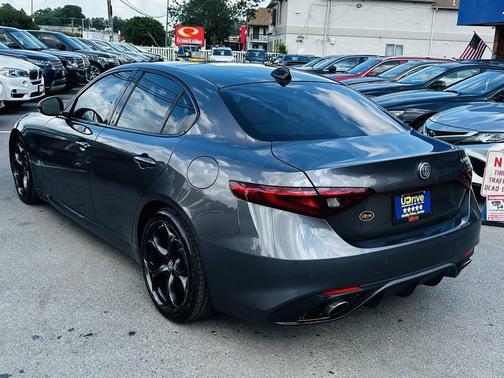 2017 Alfa Romeo Giulia Ti