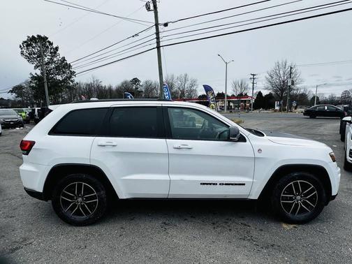 2017 Jeep Grand Cherokee Trailhawk