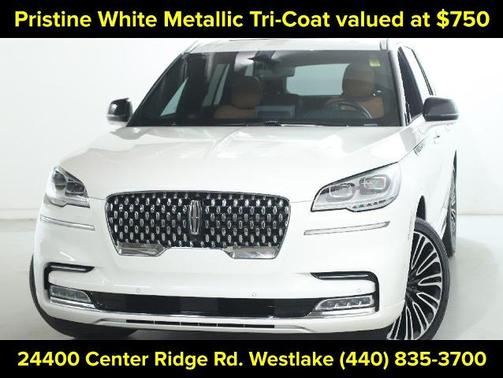 PRISTINE WHITE MET 3C 2023 Lincoln Aviator BLACK LABEL