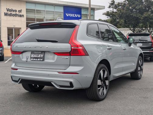 2025 Volvo XC60 Plug-In Hybrid T8 Plus
