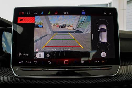 2025 Volkswagen Golf GTI 2.0T SE DSG