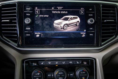 2022 Volkswagen Atlas 2.0T SE w/Technology