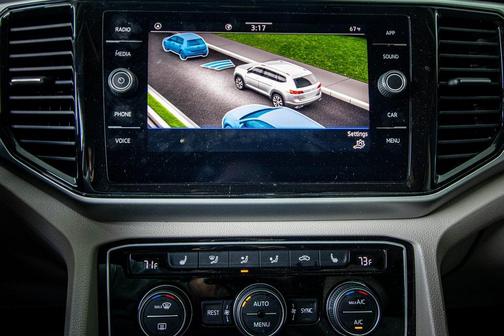 2022 Volkswagen Atlas 2.0T SE w/Technology