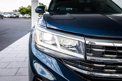 2022 Volkswagen Atlas 2.0T SE w/Technology