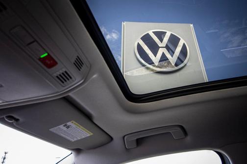 2025 Volkswagen Taos 1.5T SEL