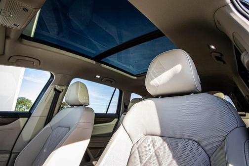 2026 Volkswagen Atlas 2.0T SEL Premium R-Line 4MOTION