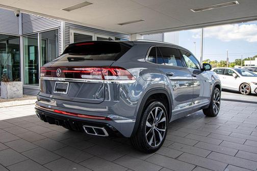 pure gray 2026 Volkswagen Atlas Cross Sport 2.0T SEL Premium