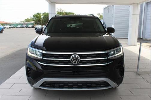 2022 Volkswagen Atlas 3.6L SE w/Technology