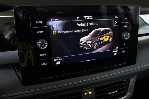 2025 Volkswagen Taos 1.5T SE Black