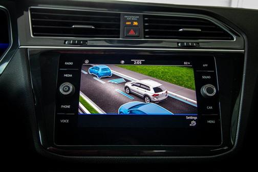 2022 Volkswagen Tiguan 2.0T SE R-Line Black