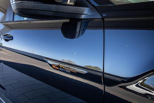 2026 Volkswagen Atlas Peak Edition